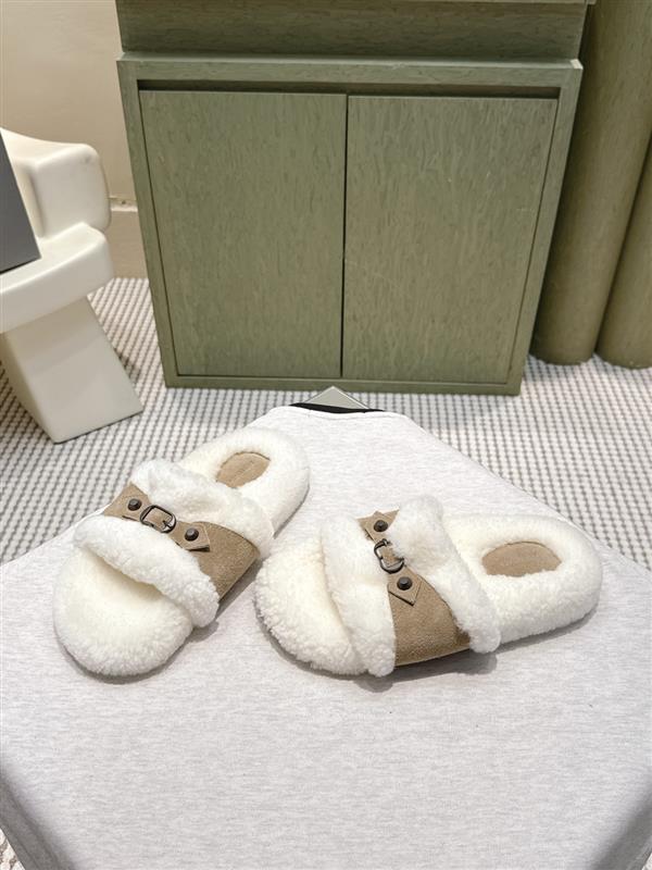 2025112818447400 240